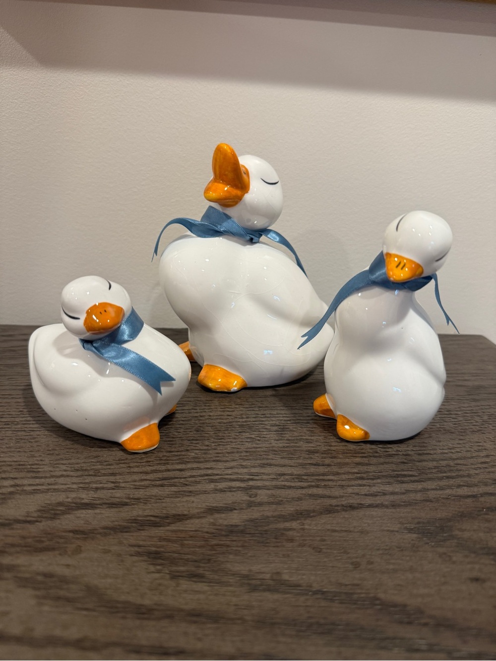 Vintage set of 3 White Ducks w/ Blue Ribbons (Taiwan, original box) Cottagecore